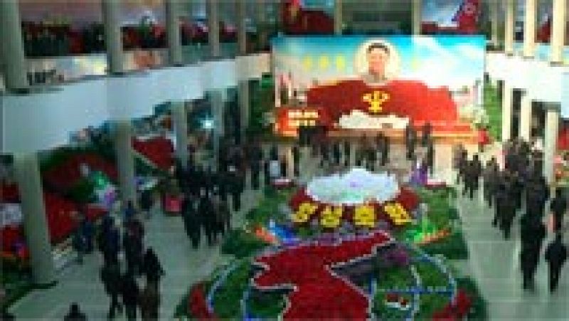 Corea del Norte celebra el 74º aniversario del nacimiento de Kim Jong-il