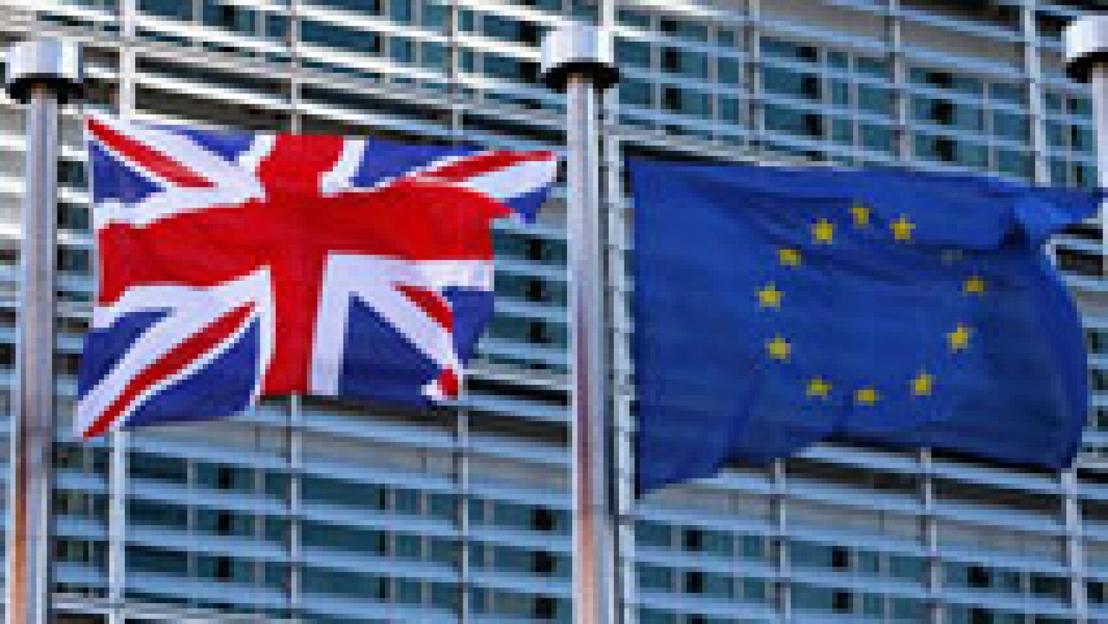 Telediario 1: Cameron negocia en Bruselas antes de la decisiva cumbre que abordará la continuidad de Reino Unido en la UE | RTVE Play