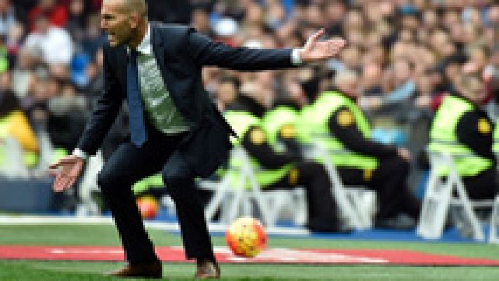 Zidane se examina ante la Roma en su estreno en Champions