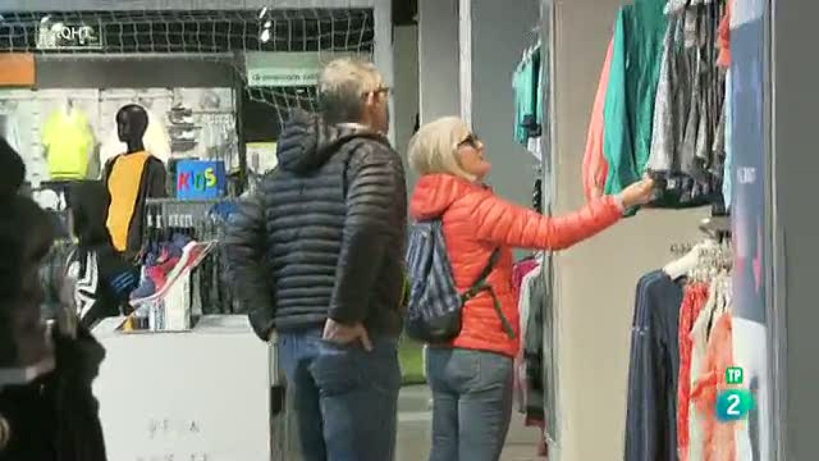 50 puestos de vendedores en tienda Adidas | Ver