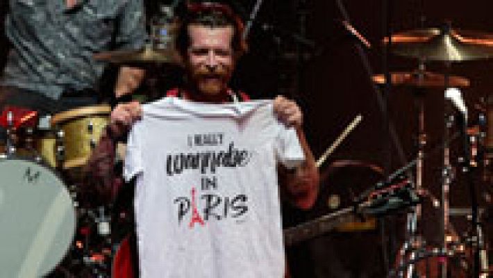 Telediario 1 - 'Eagles of Death Metal' terminan en París el concierto interrumpido en Bataclan por el terrorismo yihadista