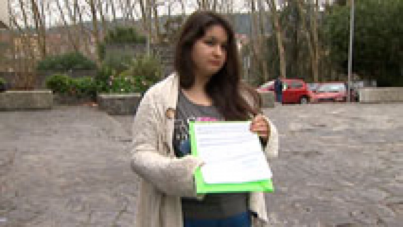 Telediario 1: Seis estudiantes de la universidad de Santiago denuncian a un profesor por comentarios sexistas | RTVE Play