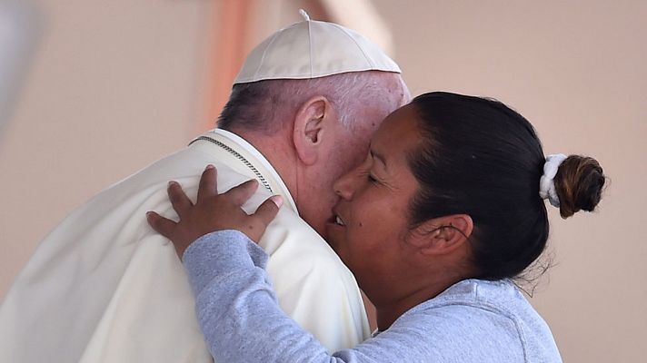 Telediario 1 - El papa visita Ciudad Juárez en la última jornada de su viaje a México