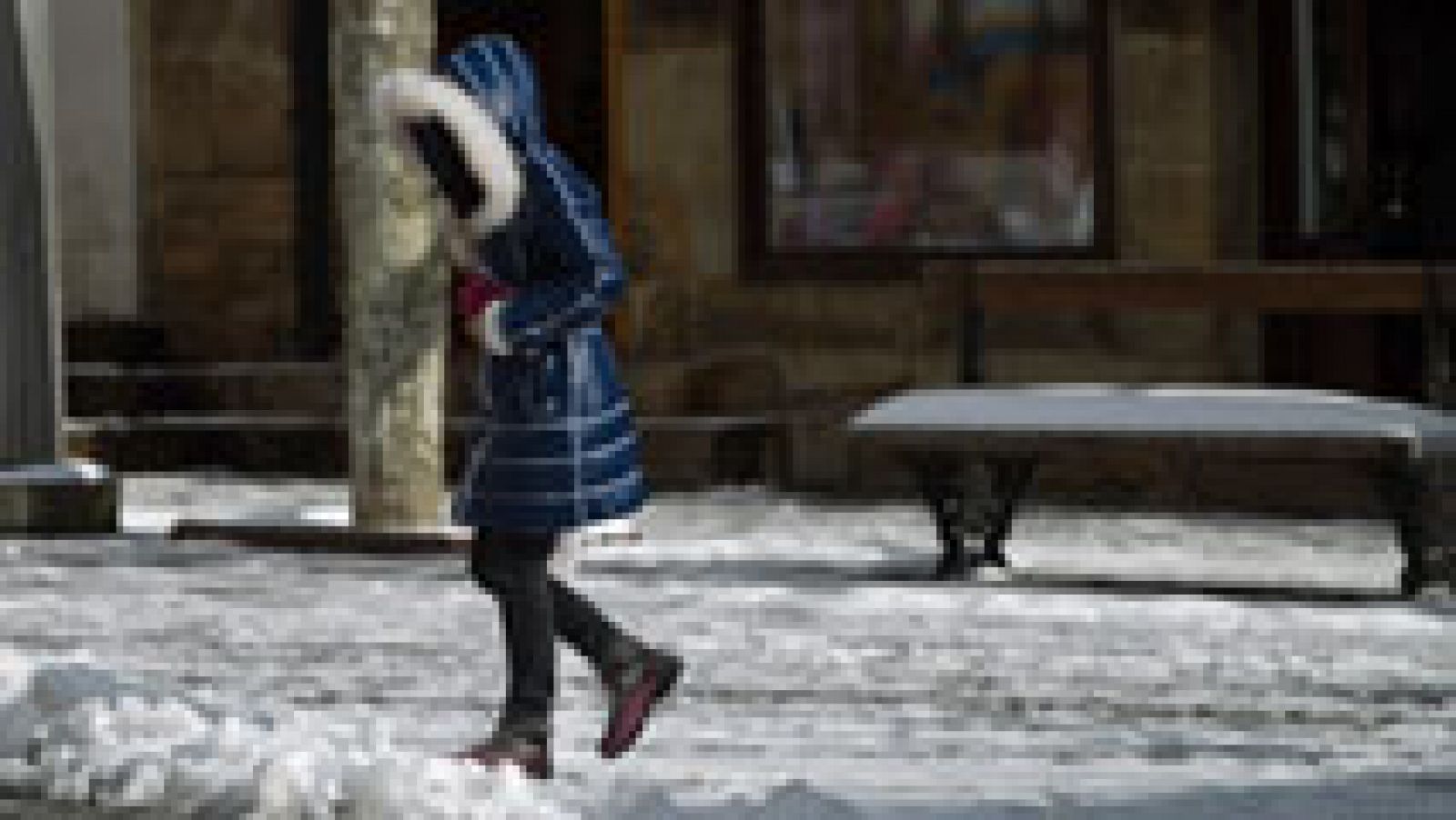 El tiempo: Nieve en cotas bajas de centro y norte del país y viento en Canarias | RTVE Play