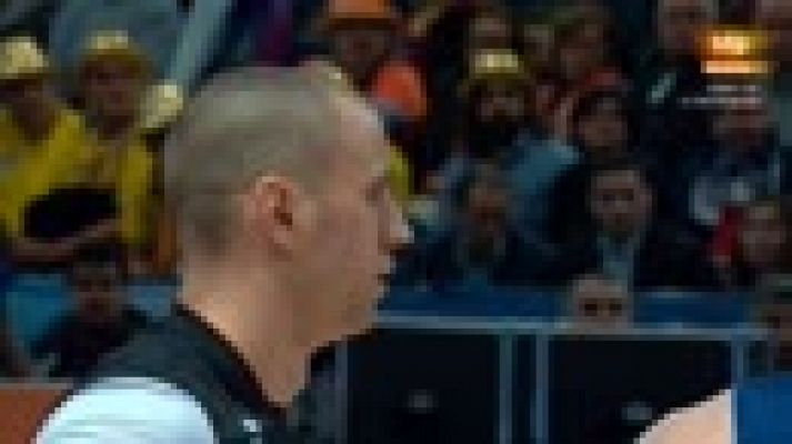 Baloncesto en RTVE - Final de infarto en la victoria del Dominion Bilbao sobre el Barça