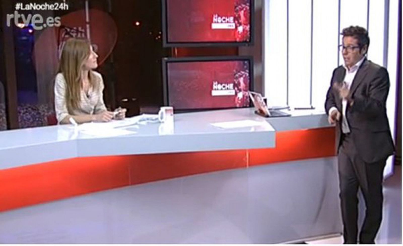 Barra Científica, con América Valenzuela. La Noche en 24. 18-02-16 | Ver