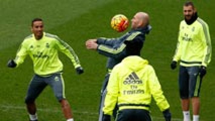Ramos y Nacho apuntan a titulares en el eje de la defensa ante el Málaga