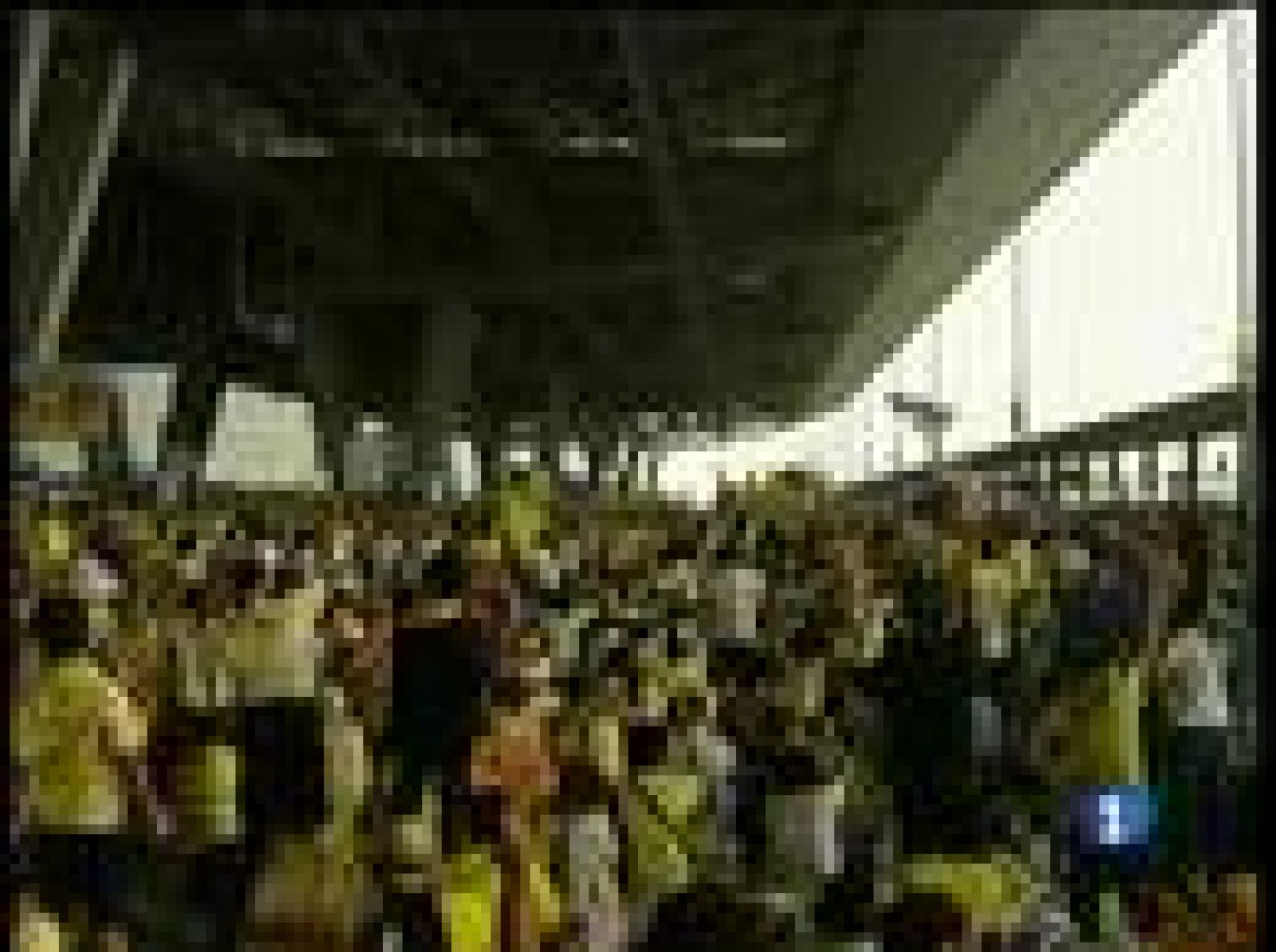 Los opositores al gobierno  tailandés han tomado el aeropuerto internacional de Bangkok | Ver