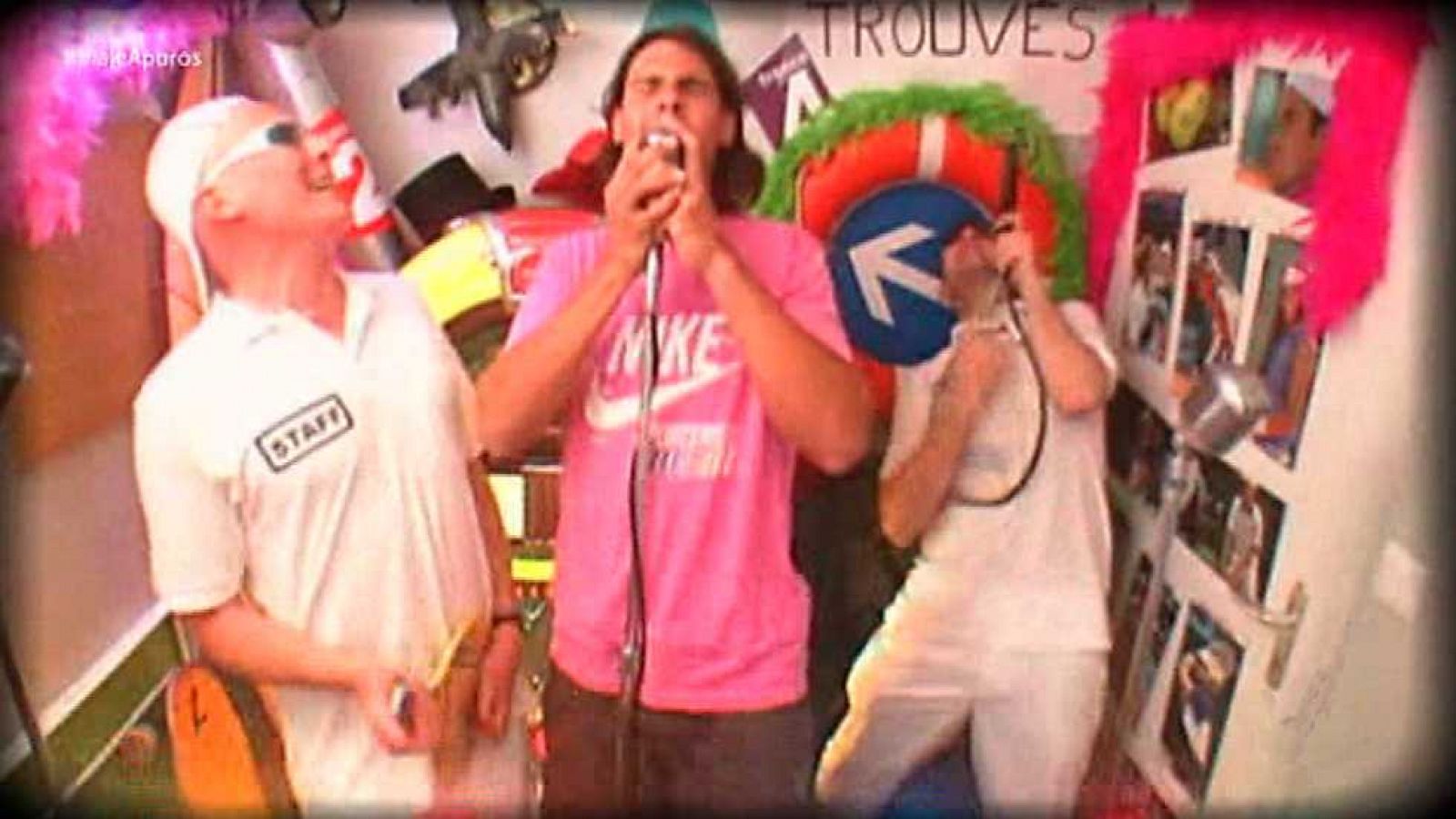 Viaje al centro de la tele - Famosos en apuros - Ver ahora