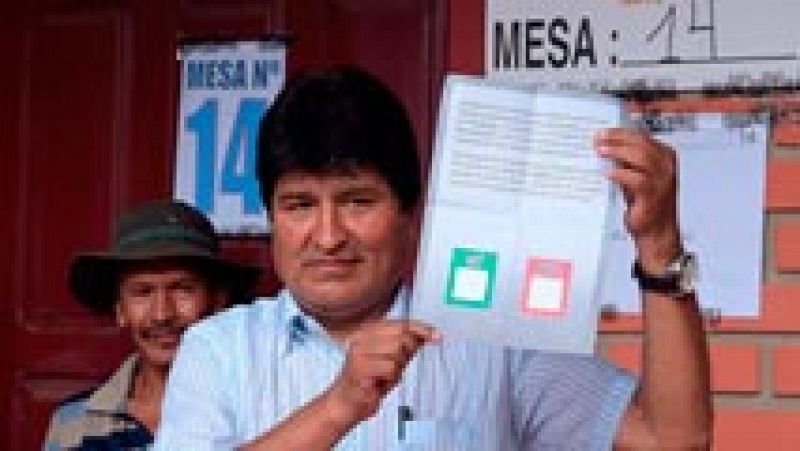 Bolivia rechaza la reforma constitucional para reelegir a Morales en 2019, según los sondeos