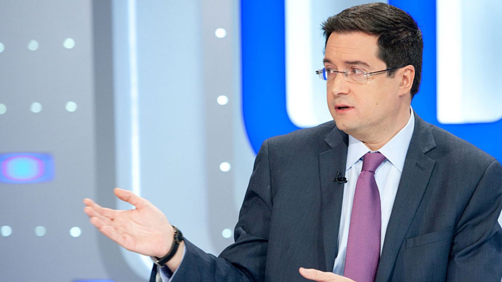 Óscar López apela a Podemos: "Espero que Pablo Iglesias no sea la última esperanza de Rajoy"