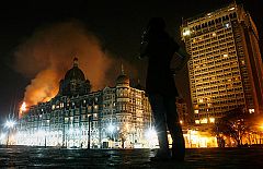 Noche 24 - Dos heridos españoles en los ataques en Bombay