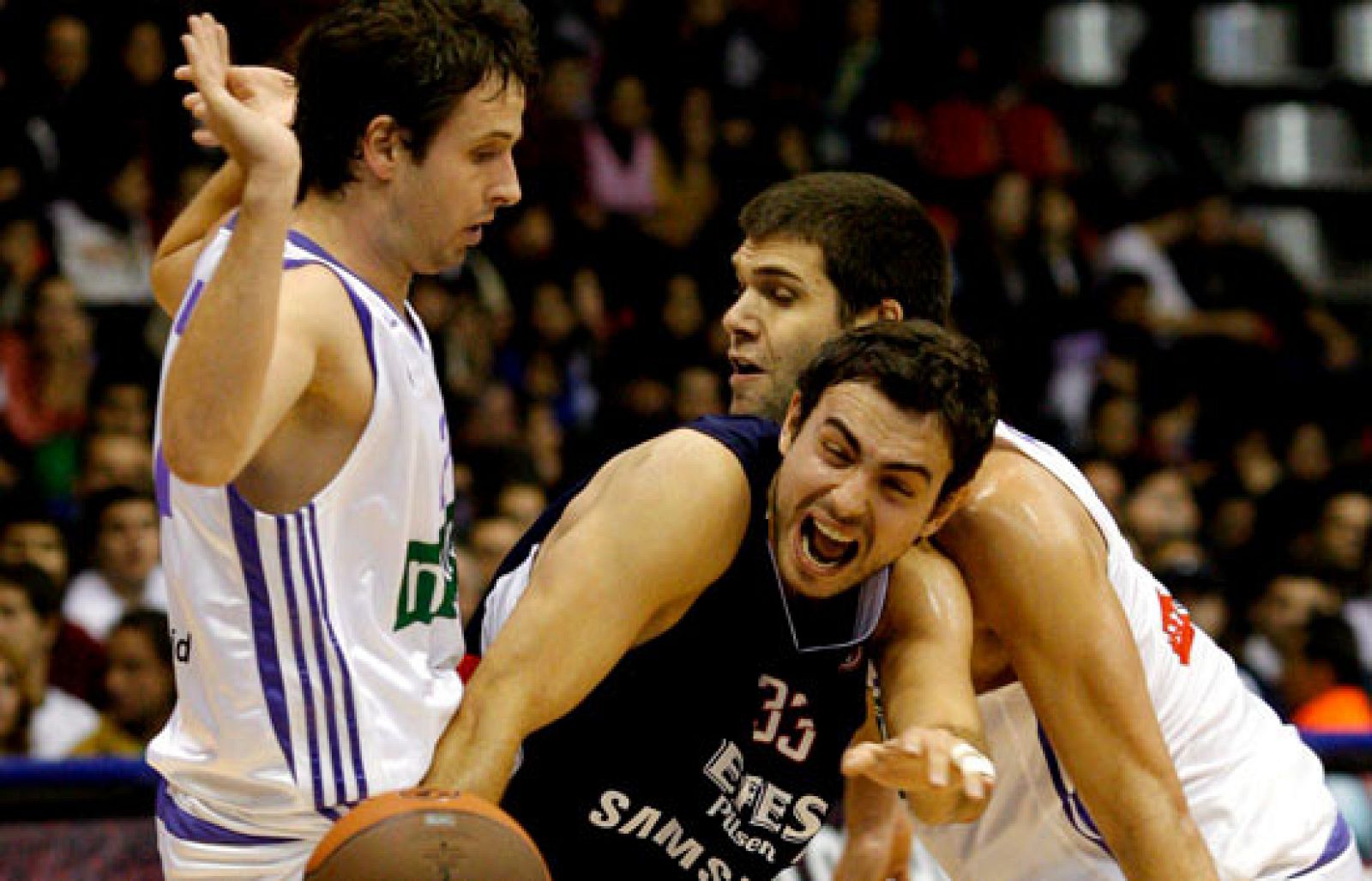 Efes Pilsen 79-95 Madrid - Baloncesto en RTVE | Ver