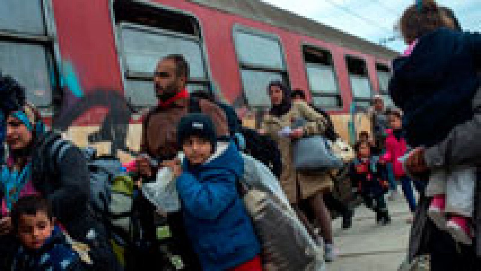 Telediario 1: Amnistía Internacional denuncia que 30 gobiernos obligaron en 2015 a refugiados a volver a países donde corren peligro | RTVE Play