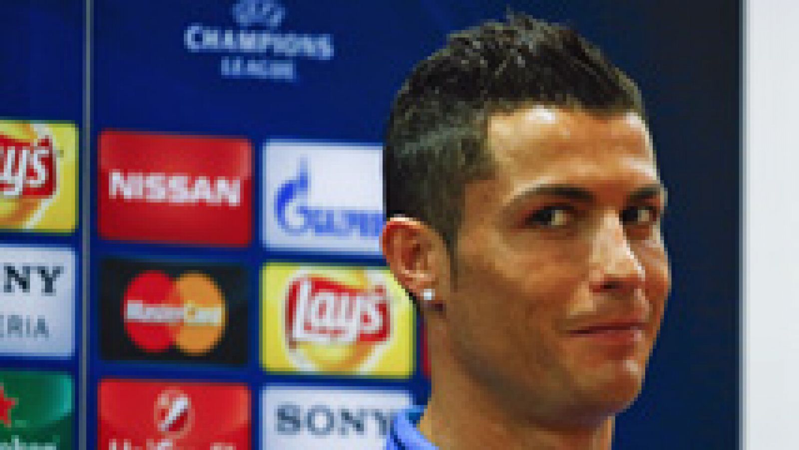 Telediario 1: Cristiano Ronaldo: "Más tarde o más temprano actuaré en Hollywood" | RTVE Play
