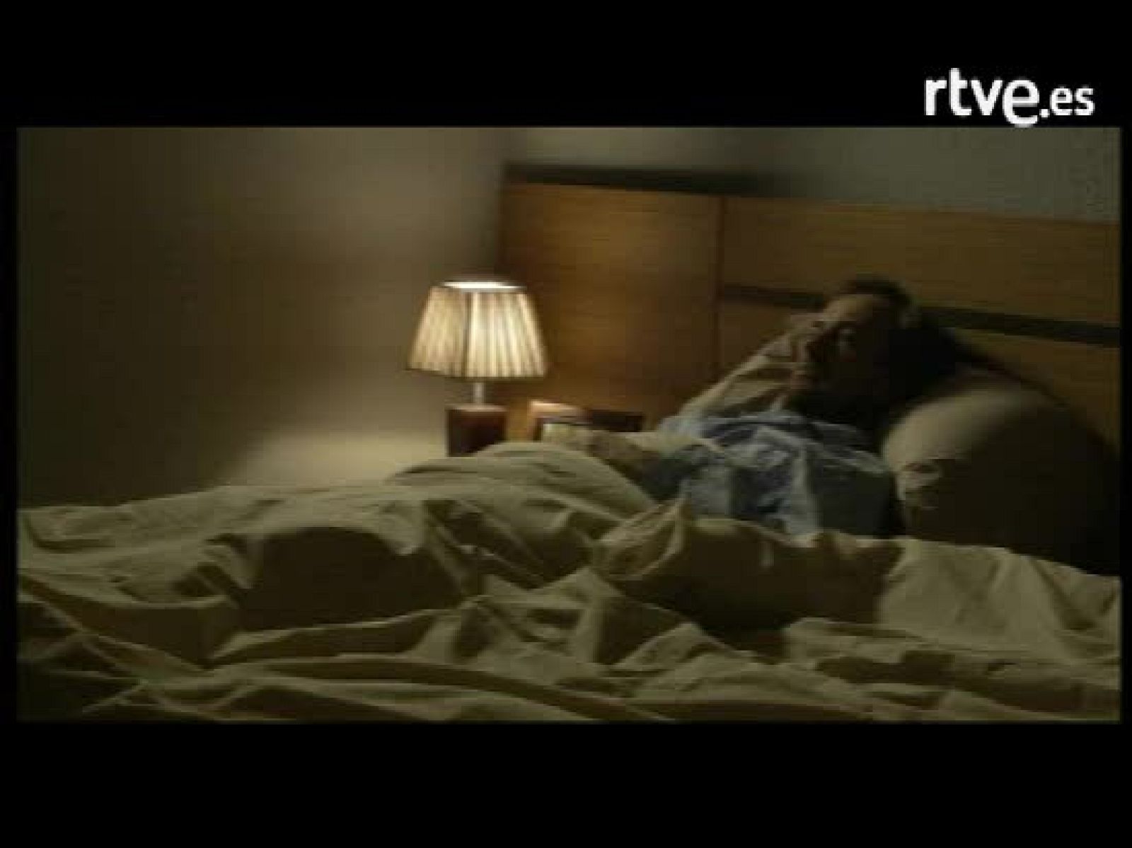 Escenas eliminadas Guante Blanco: Cap. 3. Valle recuerda su vida anterior