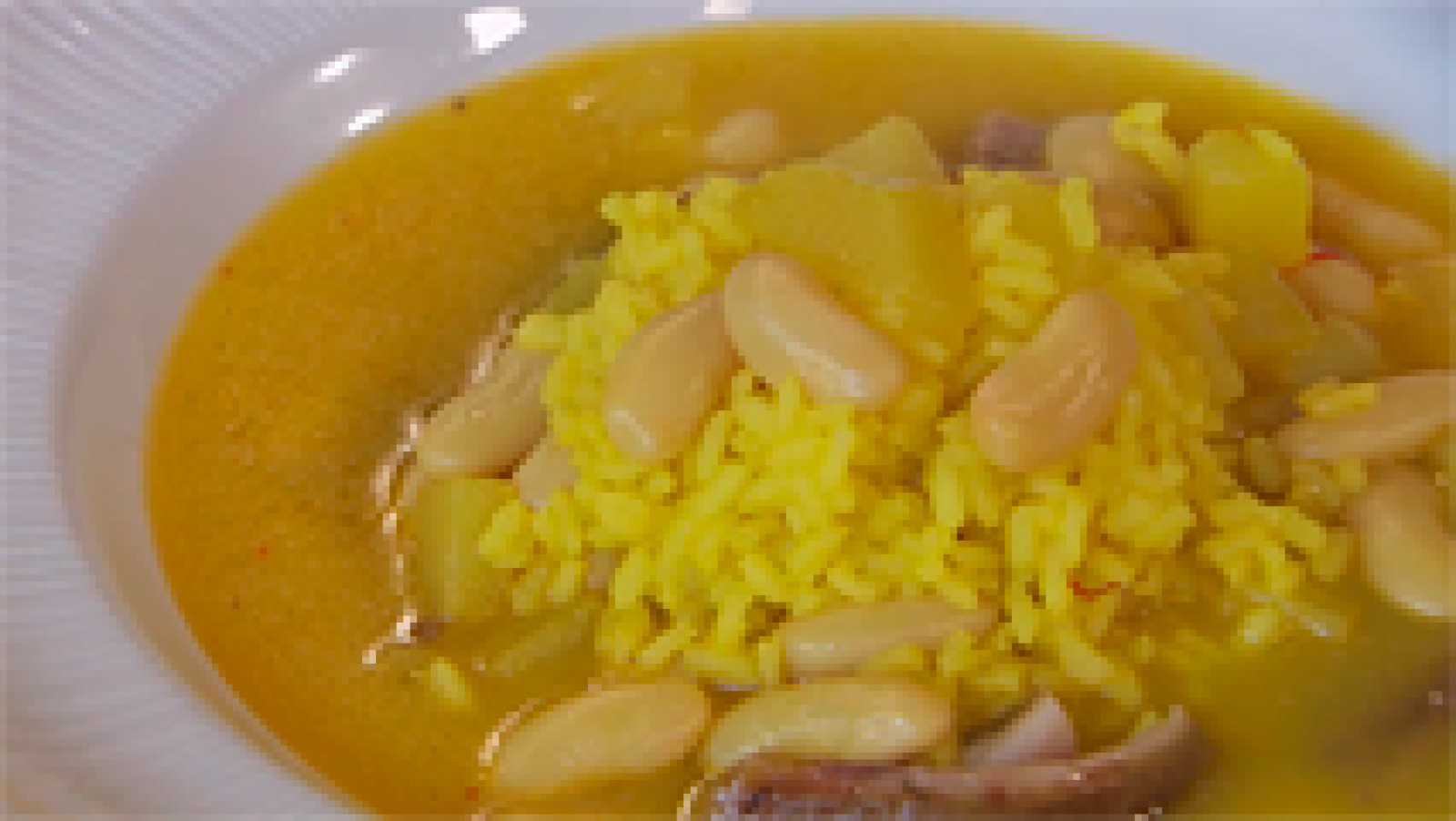 Receta de arroz de azafrán, flores y verduras