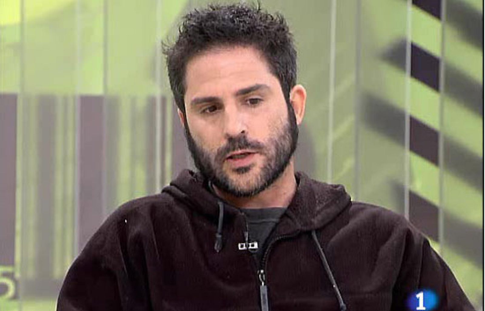  Seguimos pendientes de la situación del fotógrafo gallego secuestrado en Somalia junto a un periodista británico. El portavoz del gobierno autónomo de Puntlandia, en el noroeste del país, ha dicho que los sospechosos del secuestro son los tres traductores que habían trabajado para ellos la última semana.