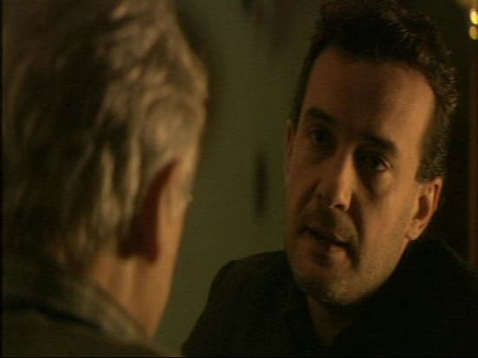 Guante Blanco. Toma falsa 10