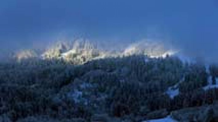 El tiempo - La borrasca desplomará la cota de nieve hasta los 400 metros