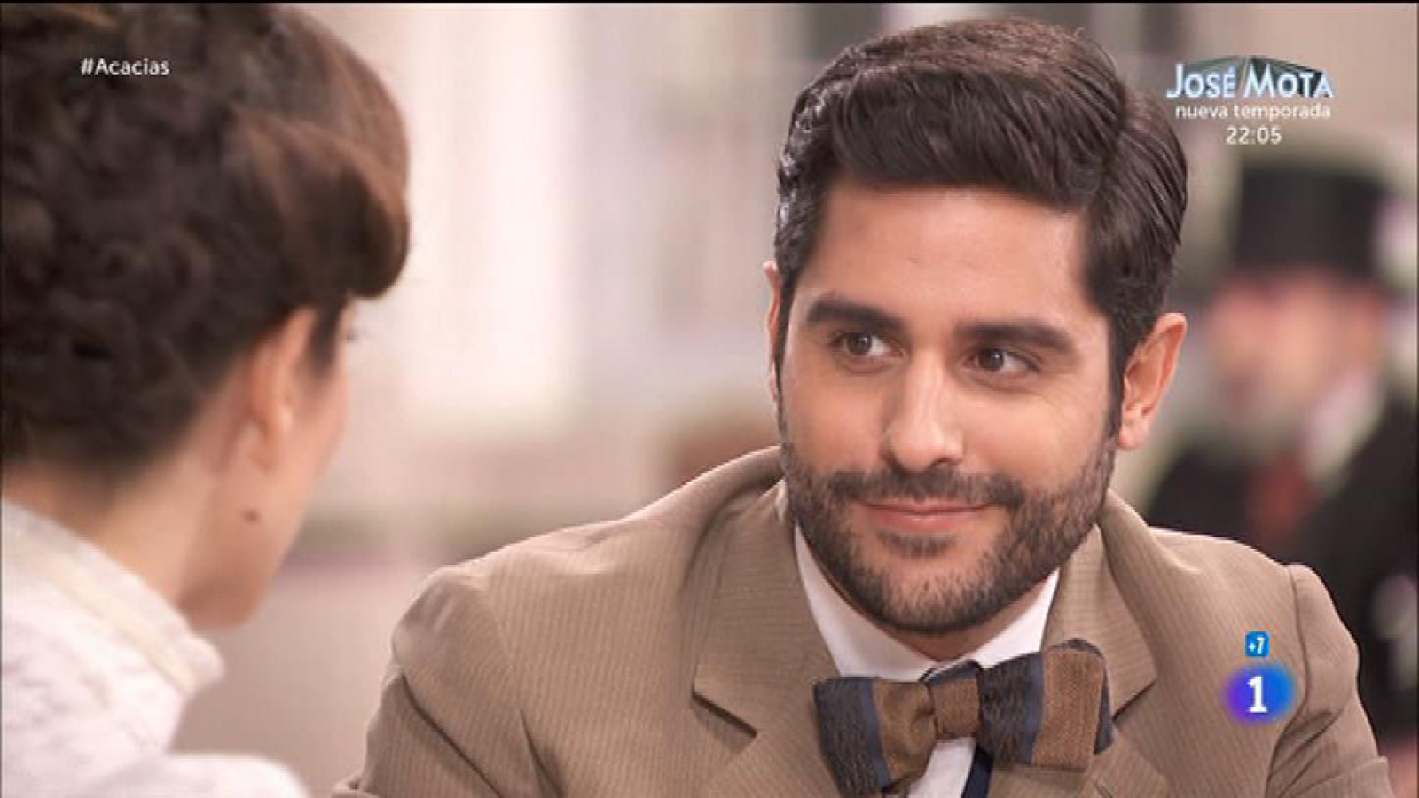 Acacias 38 - Victor dispuesto a formalizar su relación con María Luisa