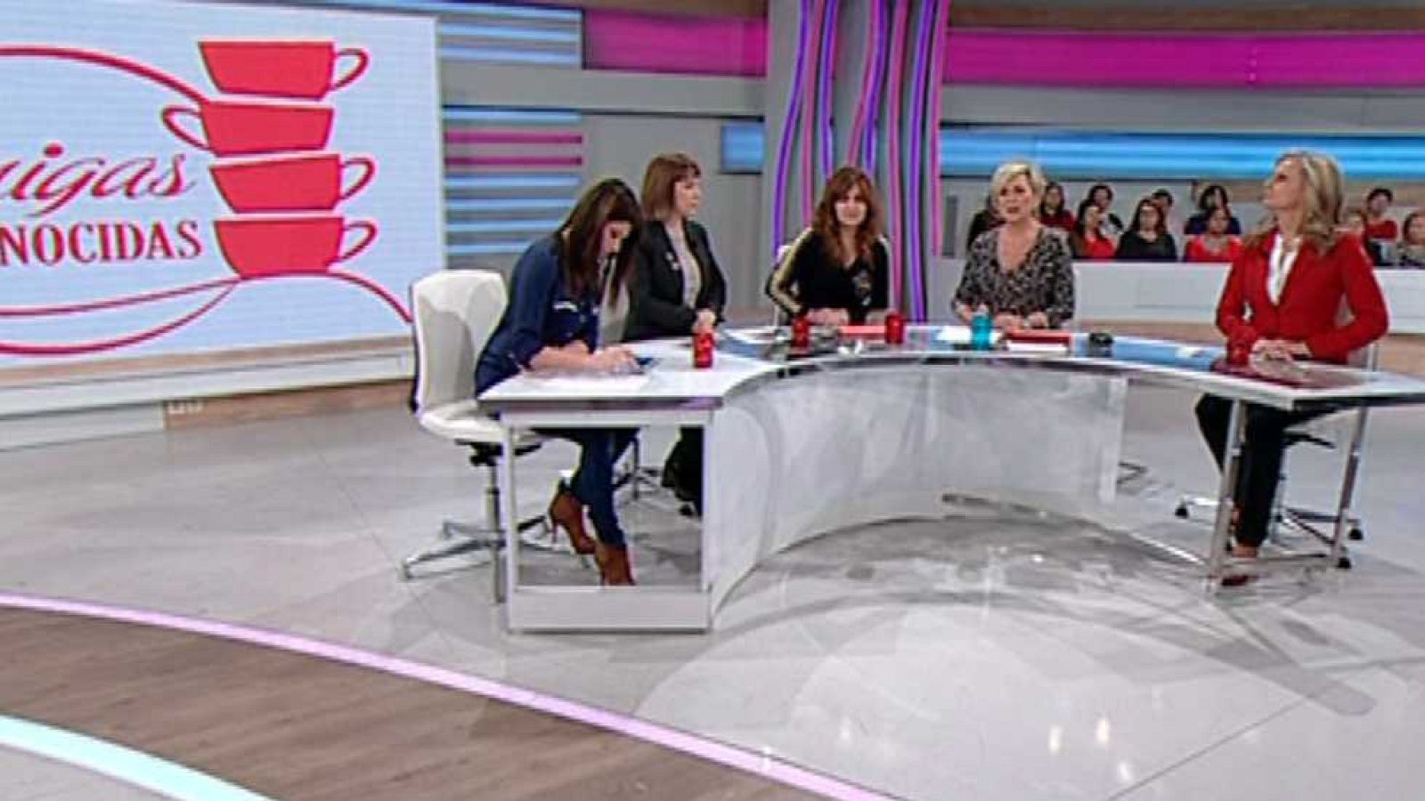 Amigas y conocidas - 29/02/16 - ver ahora