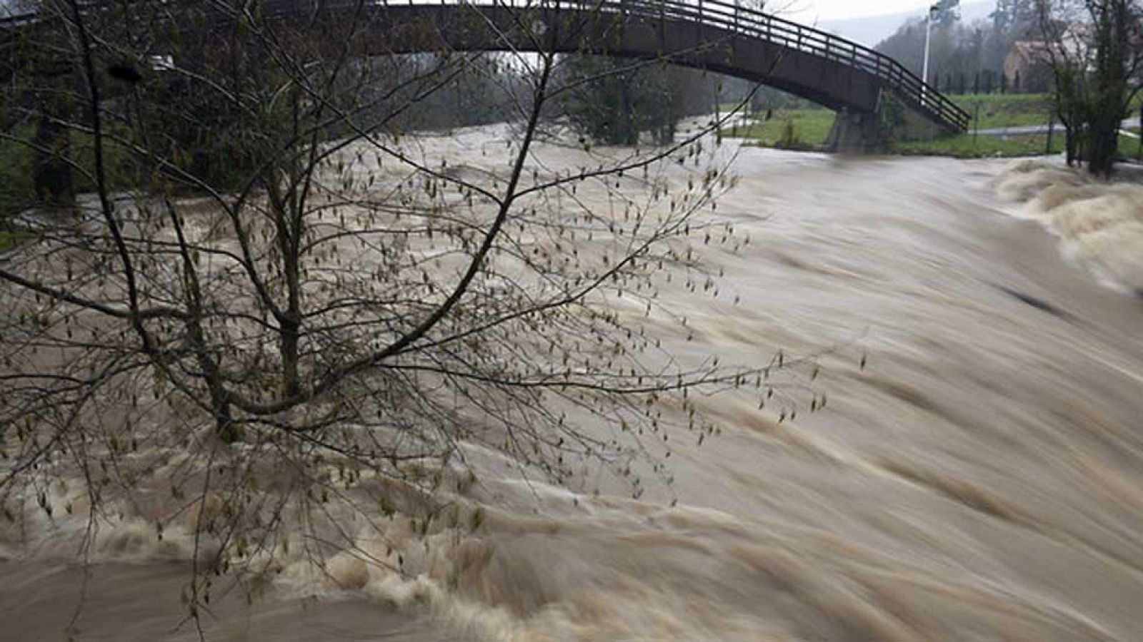 Alertas por desbordamientos en algunos ríos tras las intensas nevadas del fin de semana