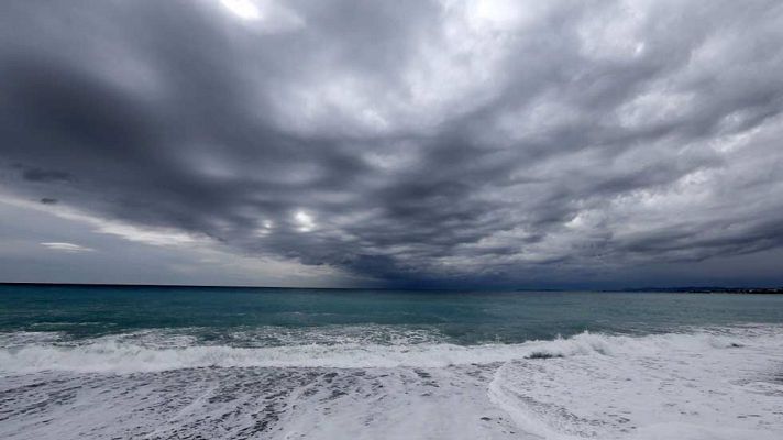 El tiempo - Una quincena de provincias en alerta por vientos, bajas temperaturas y oleaje