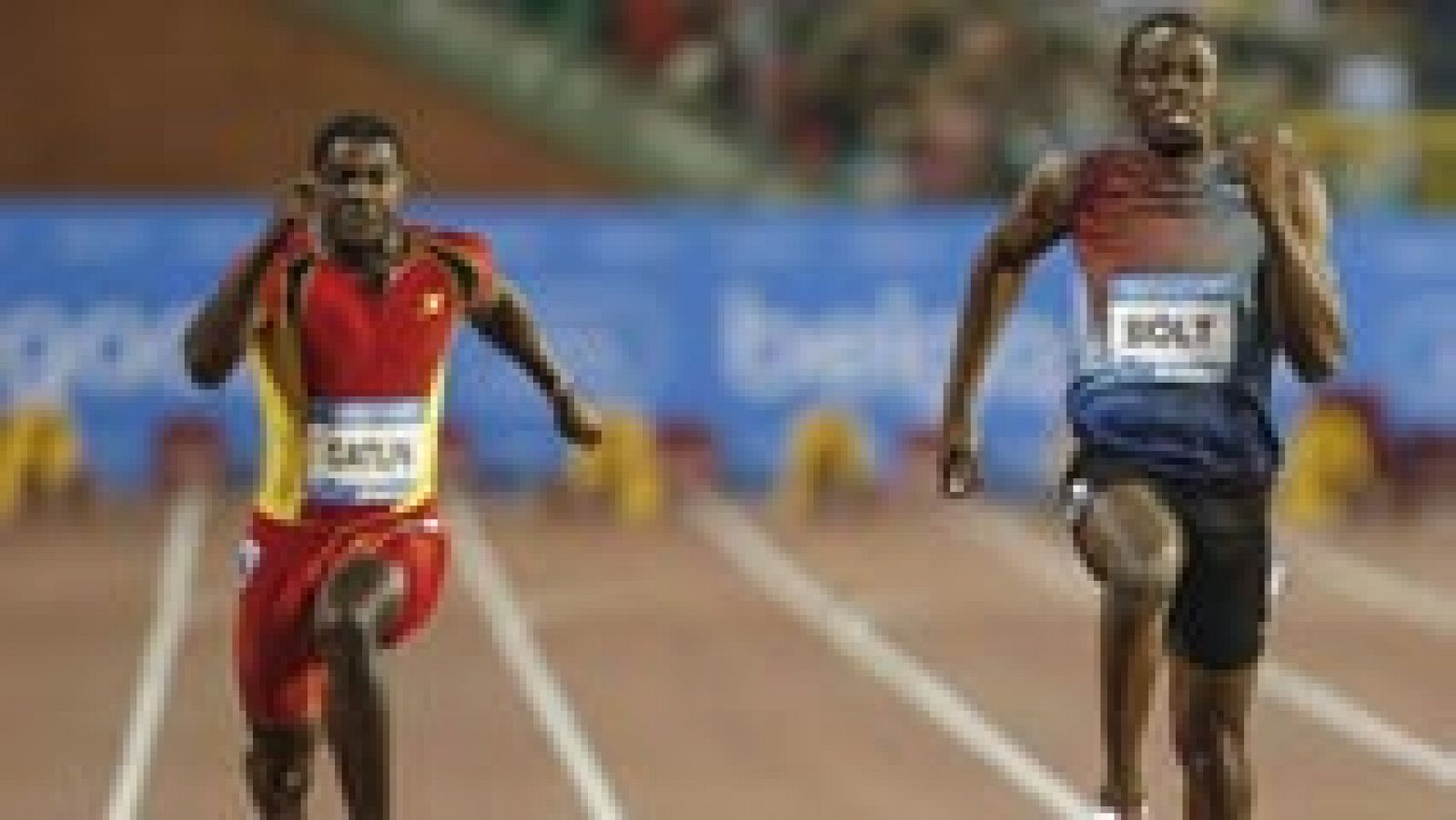 Telediario 1: Gatlin pulveriza el récord de los 100 metros de Bolt, pero con el impulso de dos ventiladores | RTVE Play