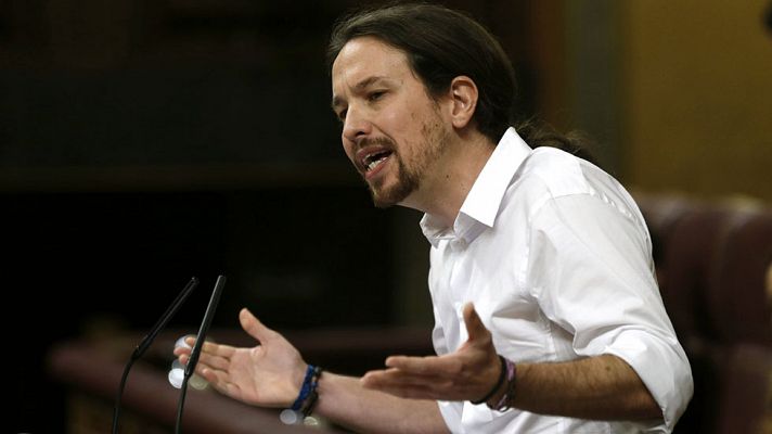 Iglesias pide a Sánchez que rectifique "el pacto que entregará el poder al PP"