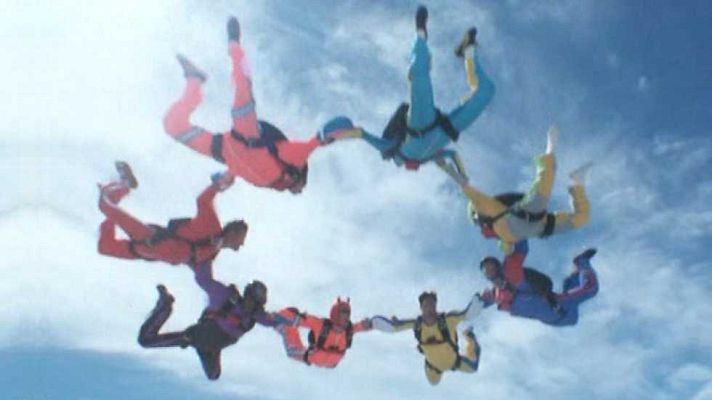 Cine internacional - Cutaway