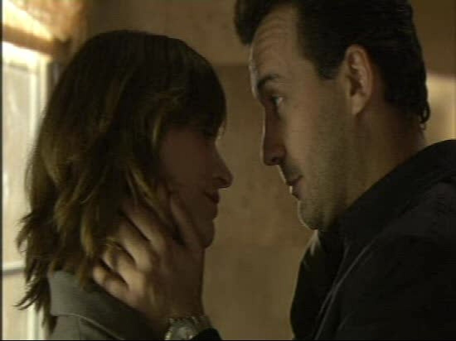 Guante Blanco. Toma falsa 13