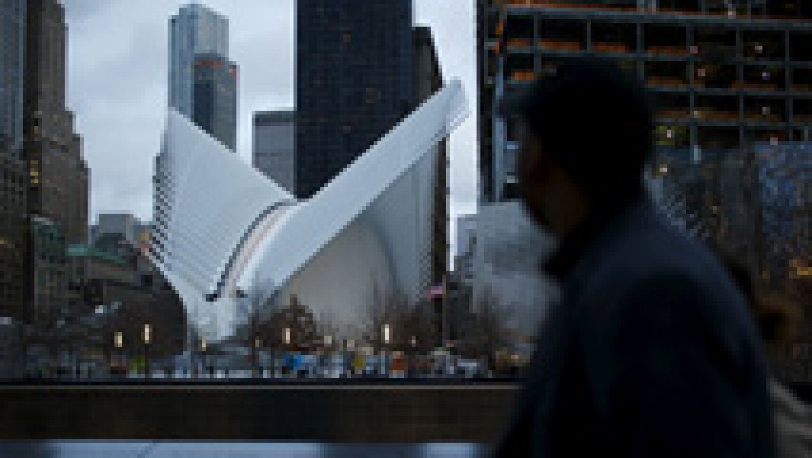 Telediario 1: Se inaugura la estación diseñada por Calatrava en Nueva York | RTVE Play