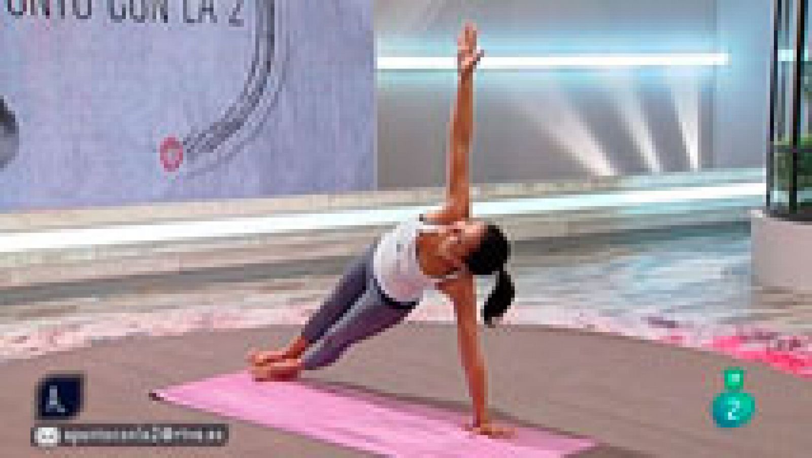 A punto con La 2: Yoga a punto - La estabilidad sin esfuerz | RTVE Play