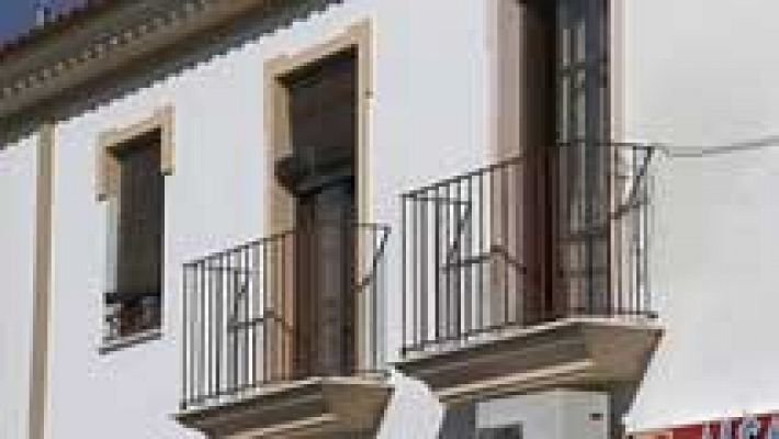 Telediario 1 - Libertad provisional para la mujer detenida por abandonar a su hijo en una habitación cerrada