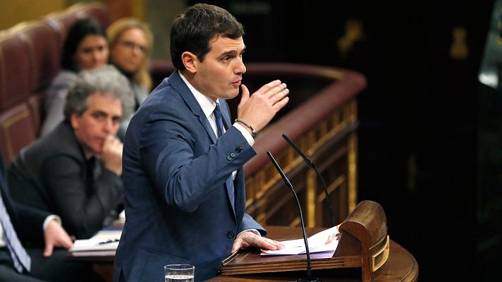 Especiales informativos - Discurso de Rivera antes de la votación