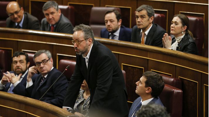 Ciudadanos se defiende de quienes les acusan de no condenar el franquismo