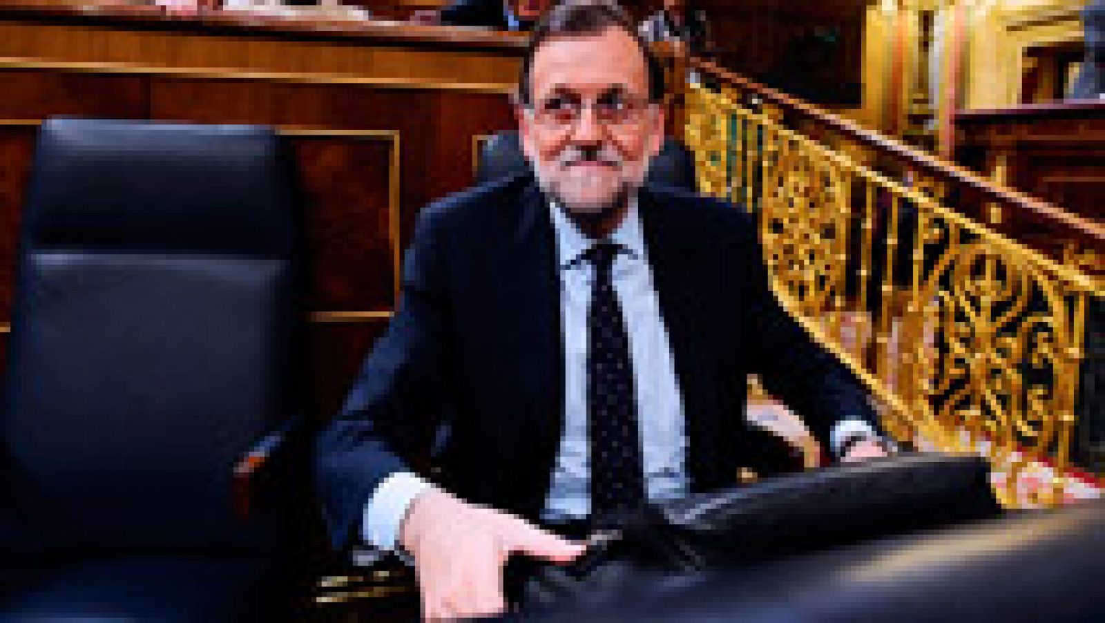 Iglesias pide avanzar a "un gobierno a la valenciana" y Rajoy pensar en la economía