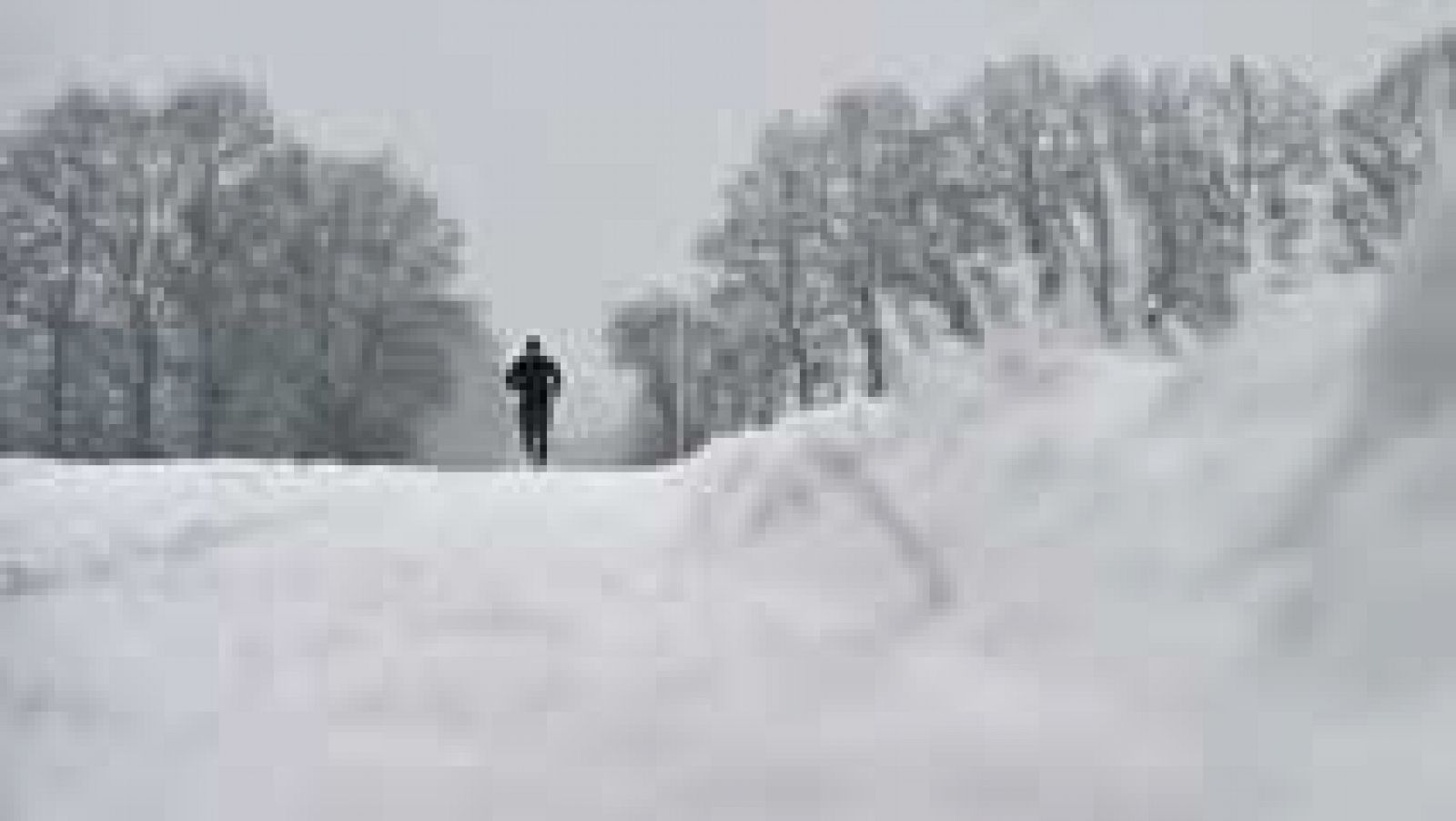 Nevadas persistentes en el entorno de la cordillera Cantábrica, Pirineos y zona norte del Sistema Ibérico