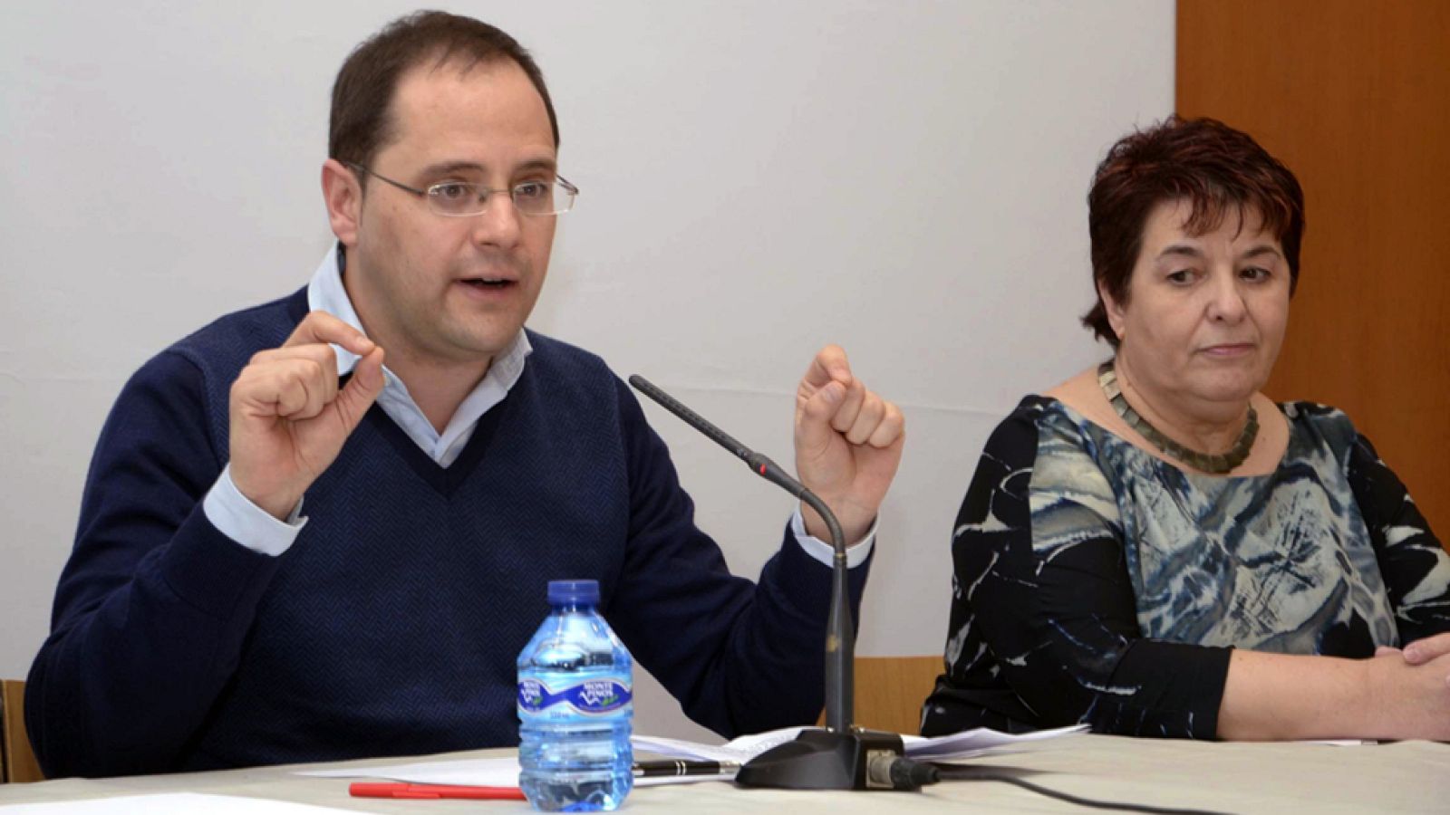 Luena acusa a Podemos de traicionar a sus votantes por no apoyar a Sánchez - Informativo 24h | Ver