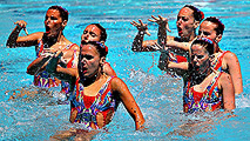 El equipo español de natación sincronizada no ha conseguido una de las tres plazas que dan acceso a la competición olímpica, tras finalizar en quinta posición en el Preolímpico que se disputa en Río de Janeiro.