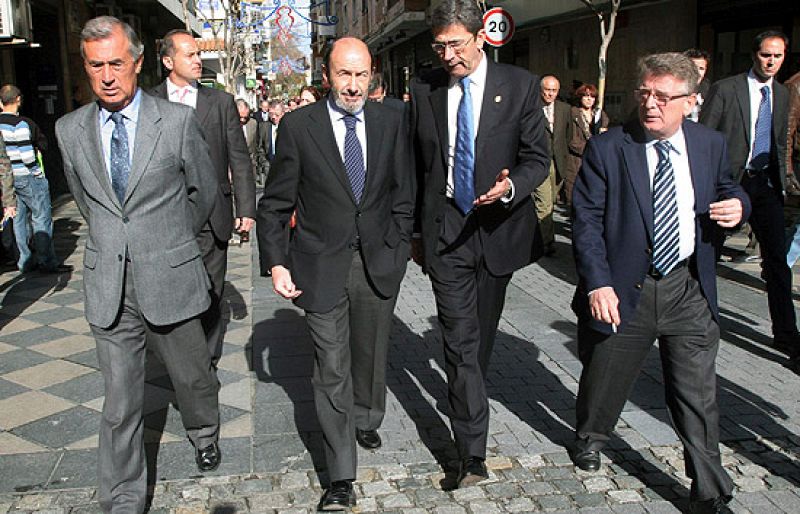  Rubalcaba asegura que España tendrá en cuenta atentados como el de Bombay