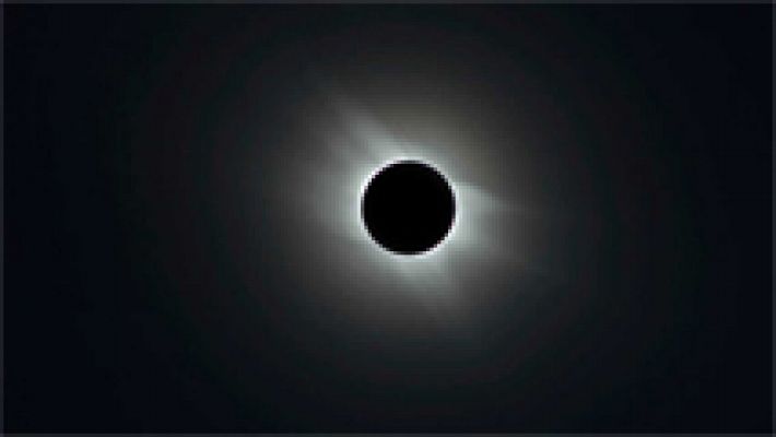 Telediario 1 - Investigadores y aficionados, preparados para retransmitir el eclipse solar desde Indonesia