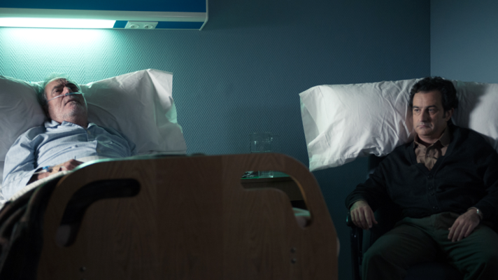 El Ministerio del Tiempo - El bedel recuerda a su padre