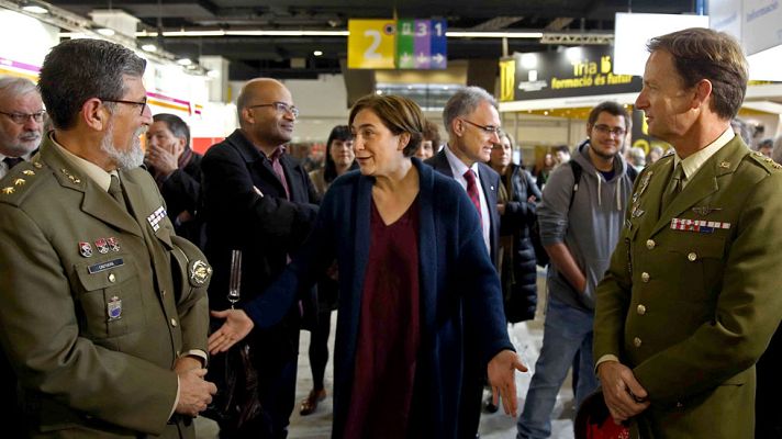 Telediario 1 - Defensa pide a la alcaldesa de Barcelona que respete al ejército por ser 'garante de la libertad'