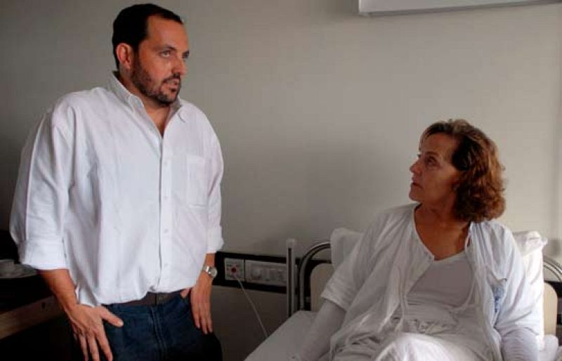 Regresa el matrimonio herido en Bombay