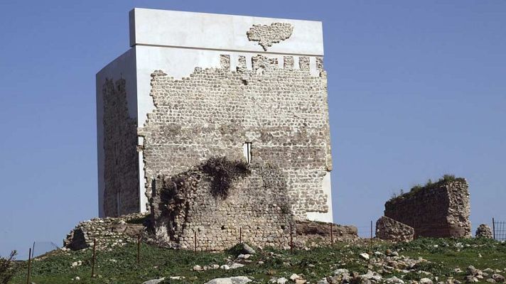 Telediario 1 - La restauración del castillo de Matrera, en Cádiz, foco de todas las críticas