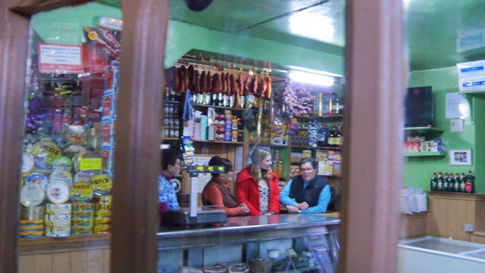 Casa nino, ultramarinos centenario