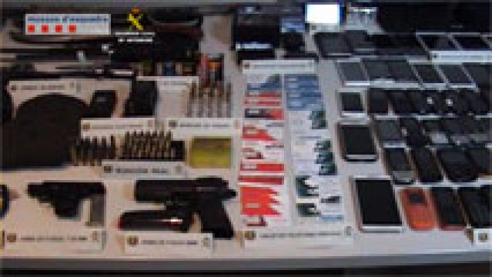 Telediario 1 - Desarticulada una banda internacional especializada en asaltar violentamente a otros narcotraficantes