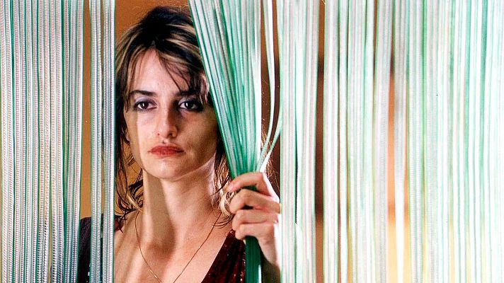'No te muevas', una premiada película  de Penélope Cruz en Versión Europea